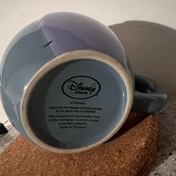 Winnie the Pooh - Eeyore Mug - Super cute - Picture 2 of 7